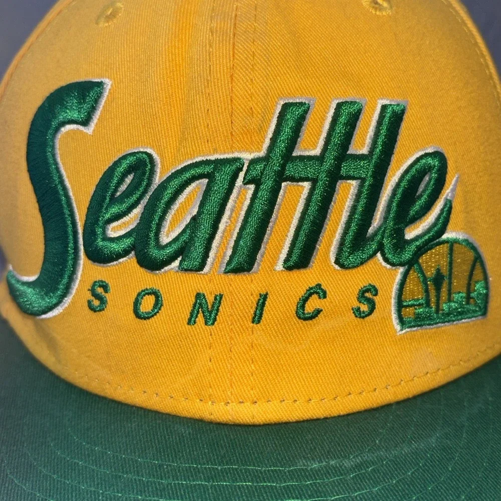 Seattle Super Sonics‎ NBA New Era 9fifty Snapback Cap Hat Hardwood Classics EUC